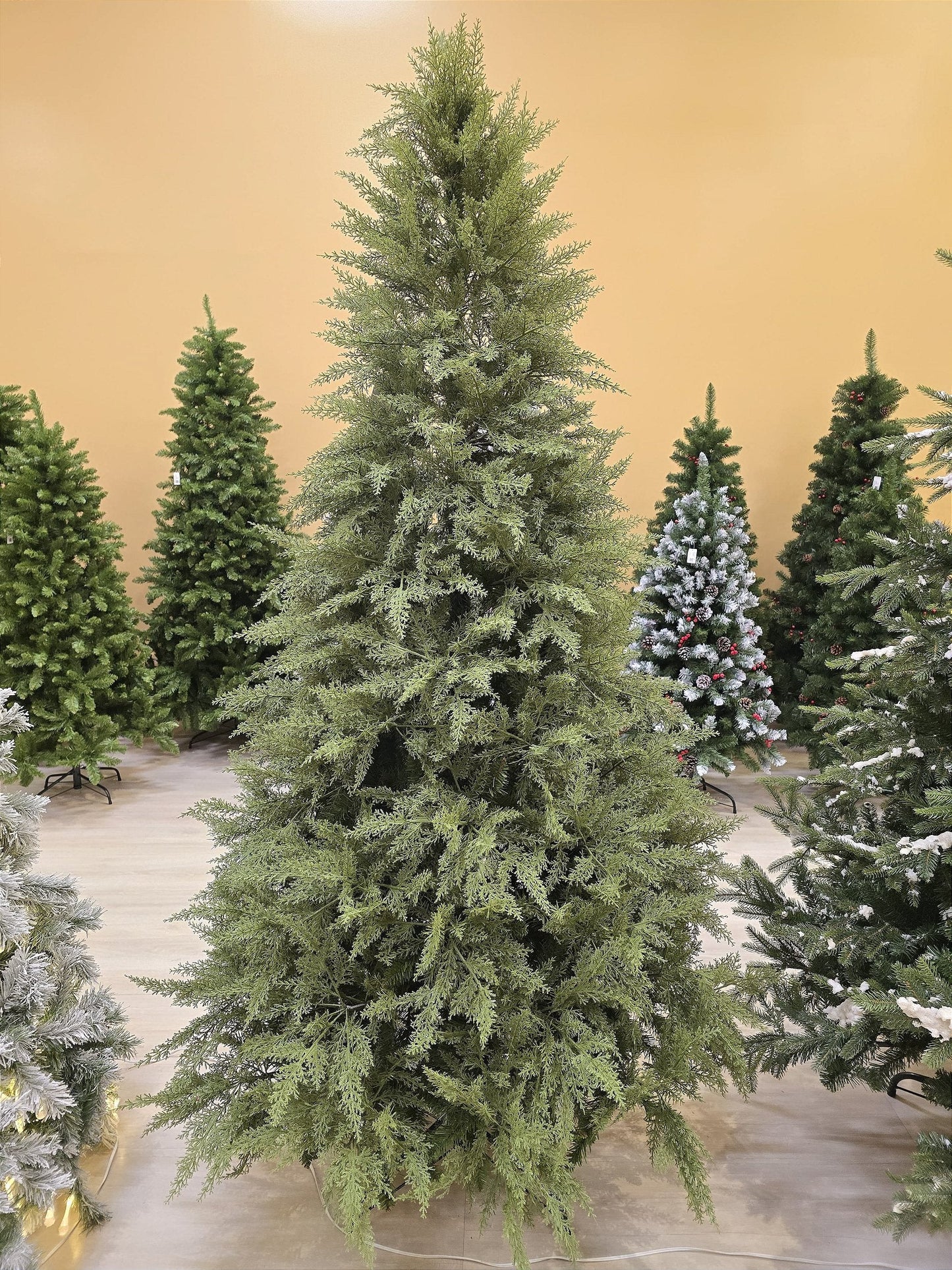 ÁRVORE PINHEIRO SUPER REALISTA NEW JERSEY 1240 GALHOS 2,10CM - PRÉ VENDA 2025